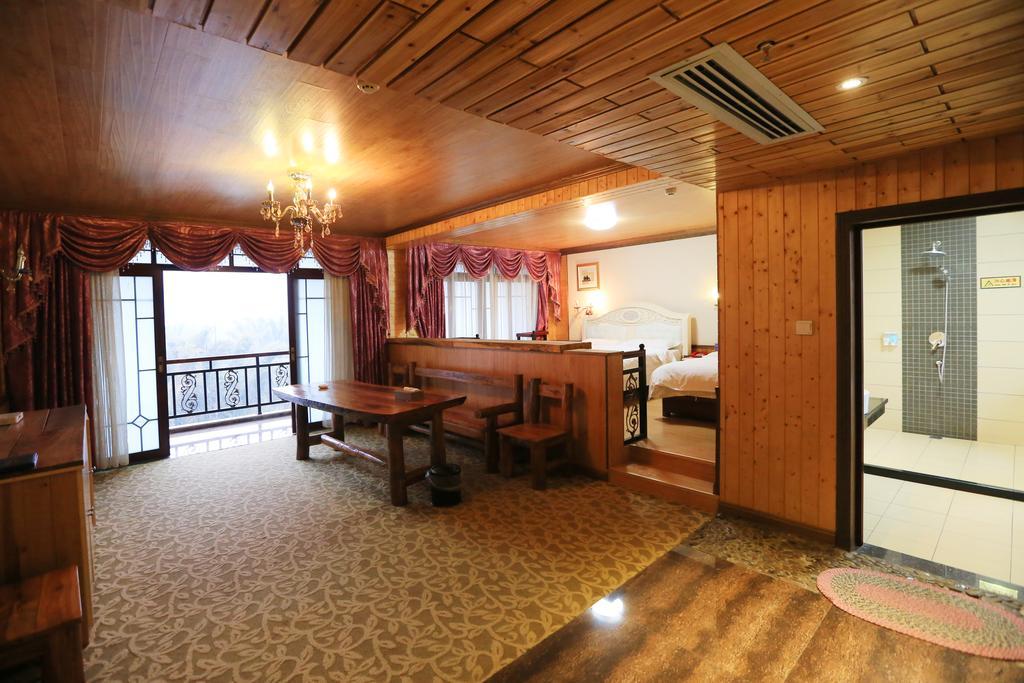 Yangshuo River Valley Resort Hotel Exterior photo