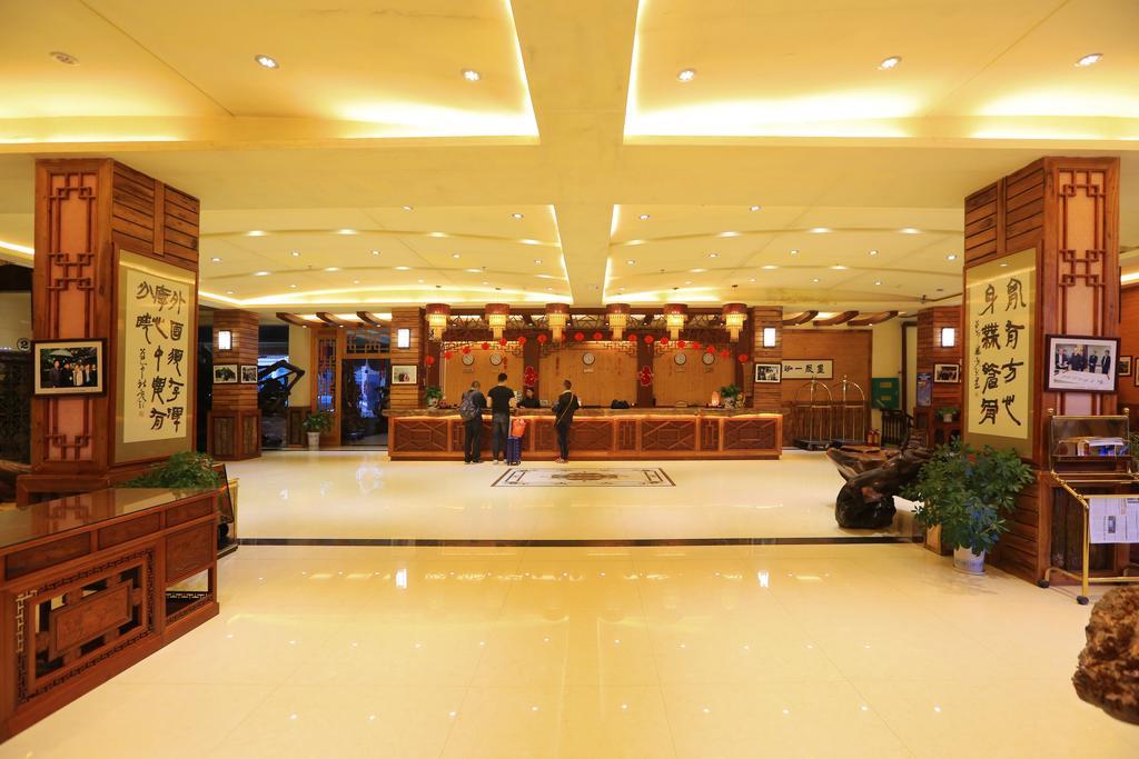 Yangshuo River Valley Resort Hotel Exterior photo