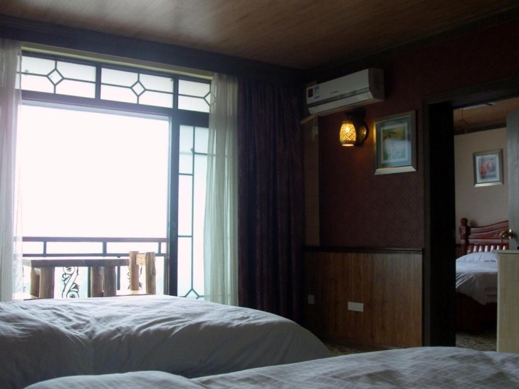 Yangshuo River Valley Resort Hotel Room photo