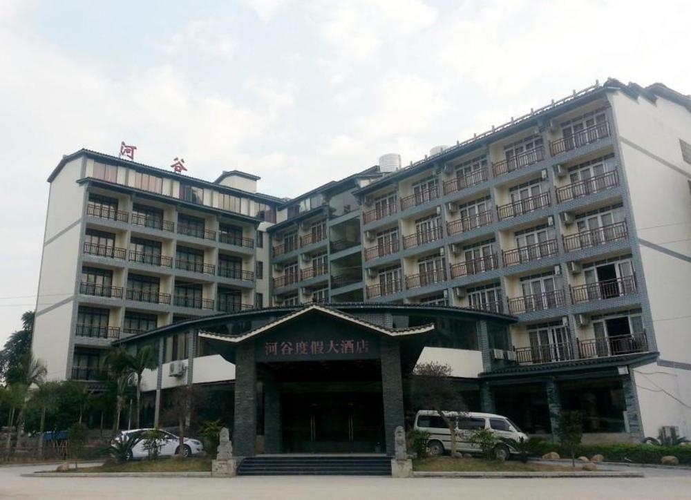 Yangshuo River Valley Resort Hotel Exterior photo